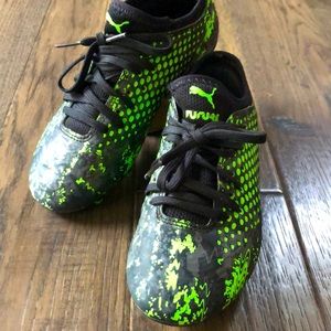 Puma Future Children’s Soccer cleats size 2.5 C